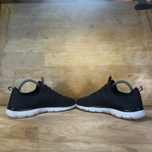 Skechers Summits Womens Size 8.5 Slip On Shoes Sneakers Black White 59504S - Picture 5 of 8